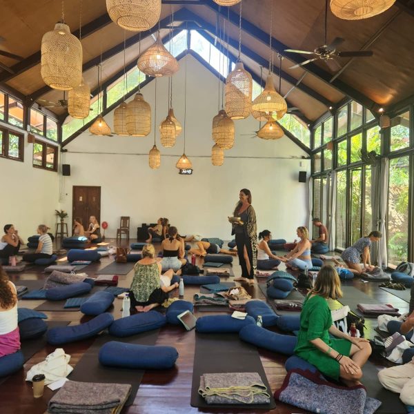 Tina yoga barn