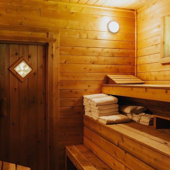 Yoga garden sauna